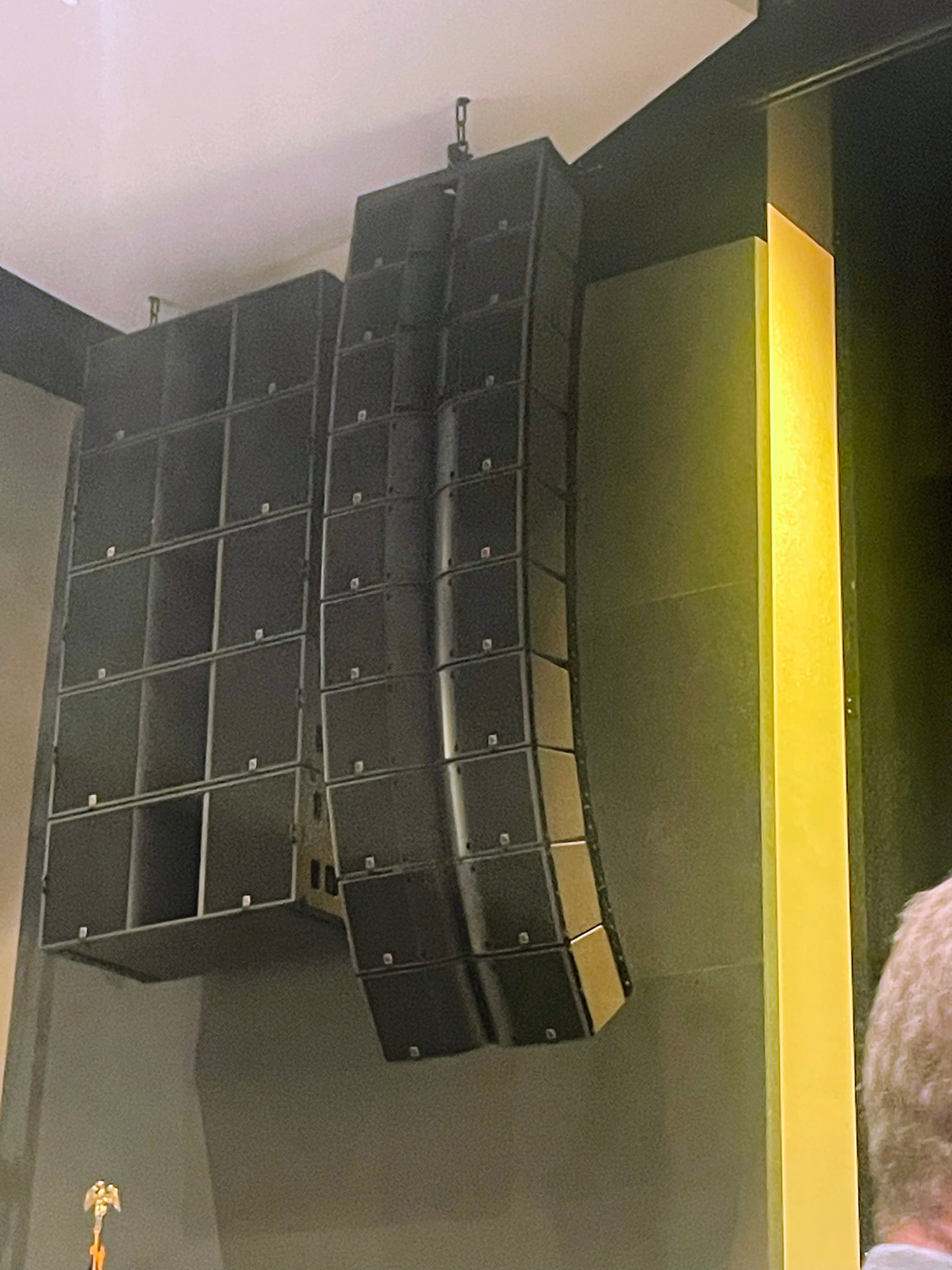 Hanging speaker system installed in a Chickasaw County room